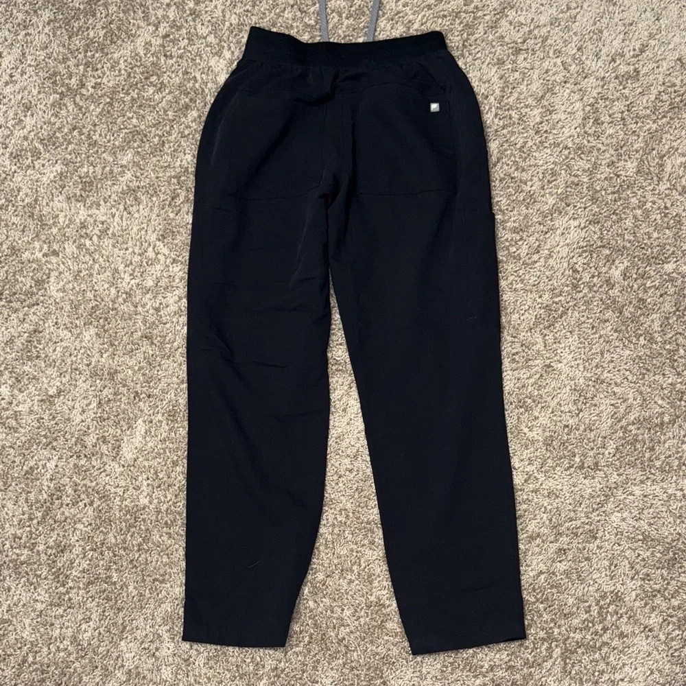 Fabletics Scrub Pants - Picture 2 of 2